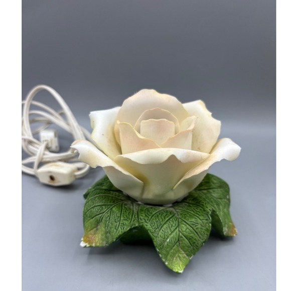 Vtg Porcelain Rose Flower Night Light Table Lamp Accent Lighting Decor - Picture 1 of 8